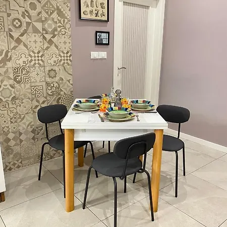 Apartamento A Casa Di Francesco E Maria Catânia